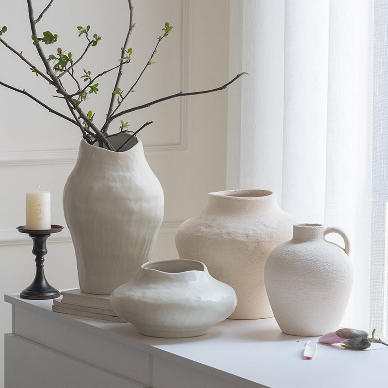 White Smooth Ceramic Vase